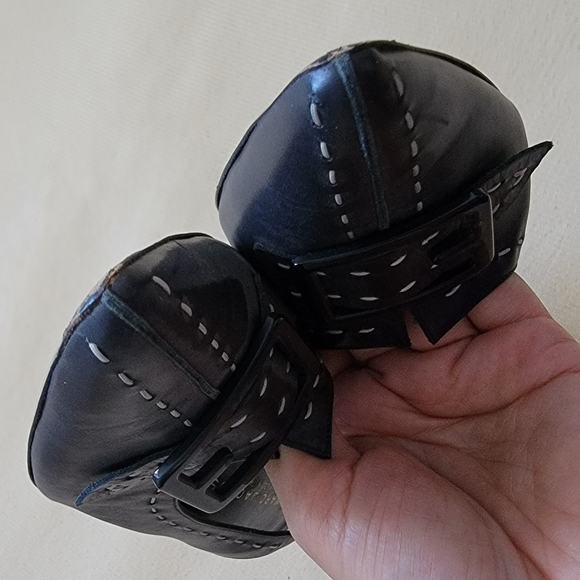 Heels - Picture 6 of 8